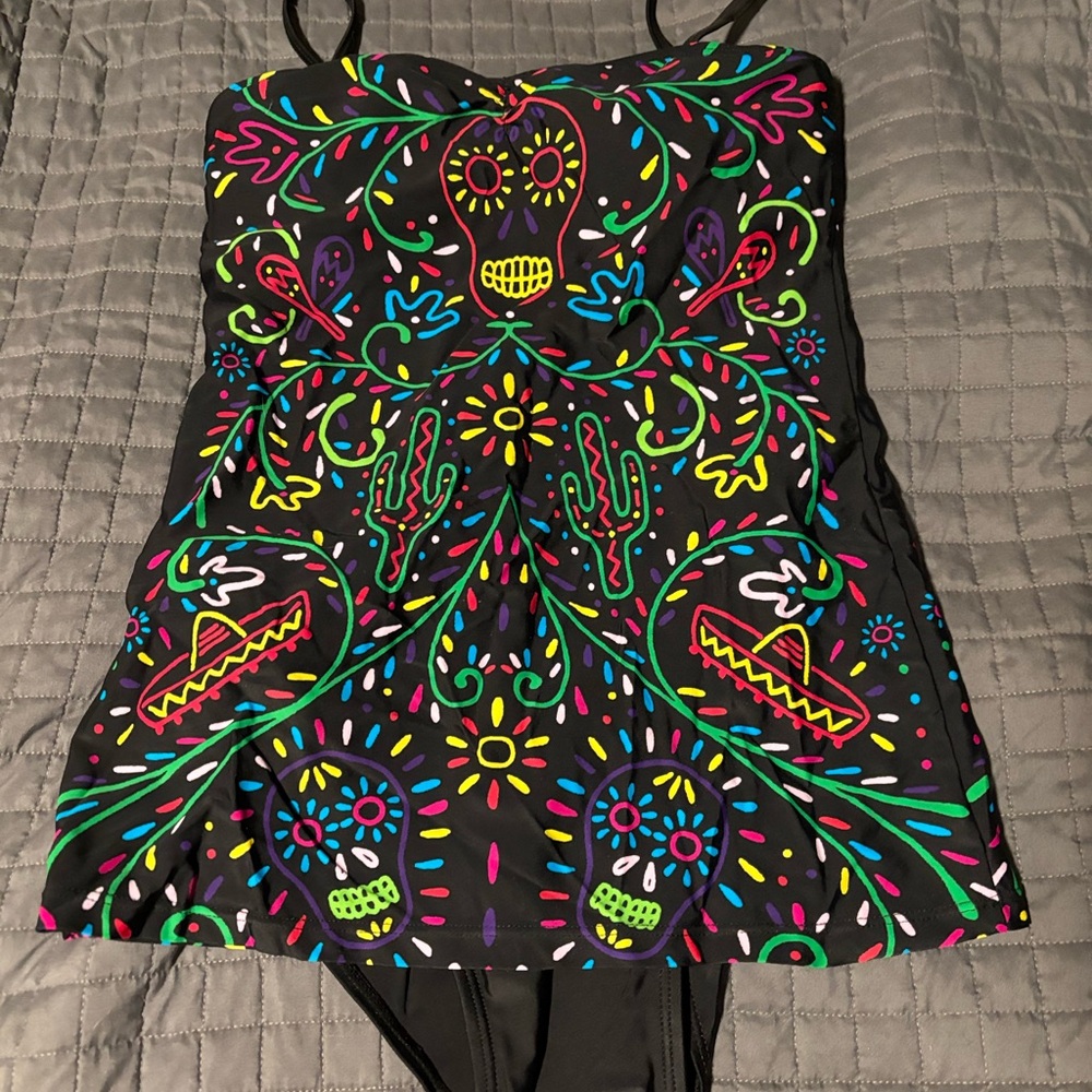 Too Fast Black Multicolor Skull Tank